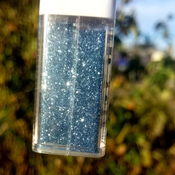 Hard Candy Show Girl Loose Blue Glitter - Picture 3 of 3